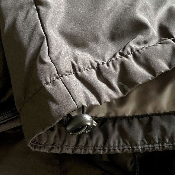 New! Men’s quicksilver, Low-Profile, Black, “Quick Tech” Down Jacket. Size Med. - Picture 7 of 8